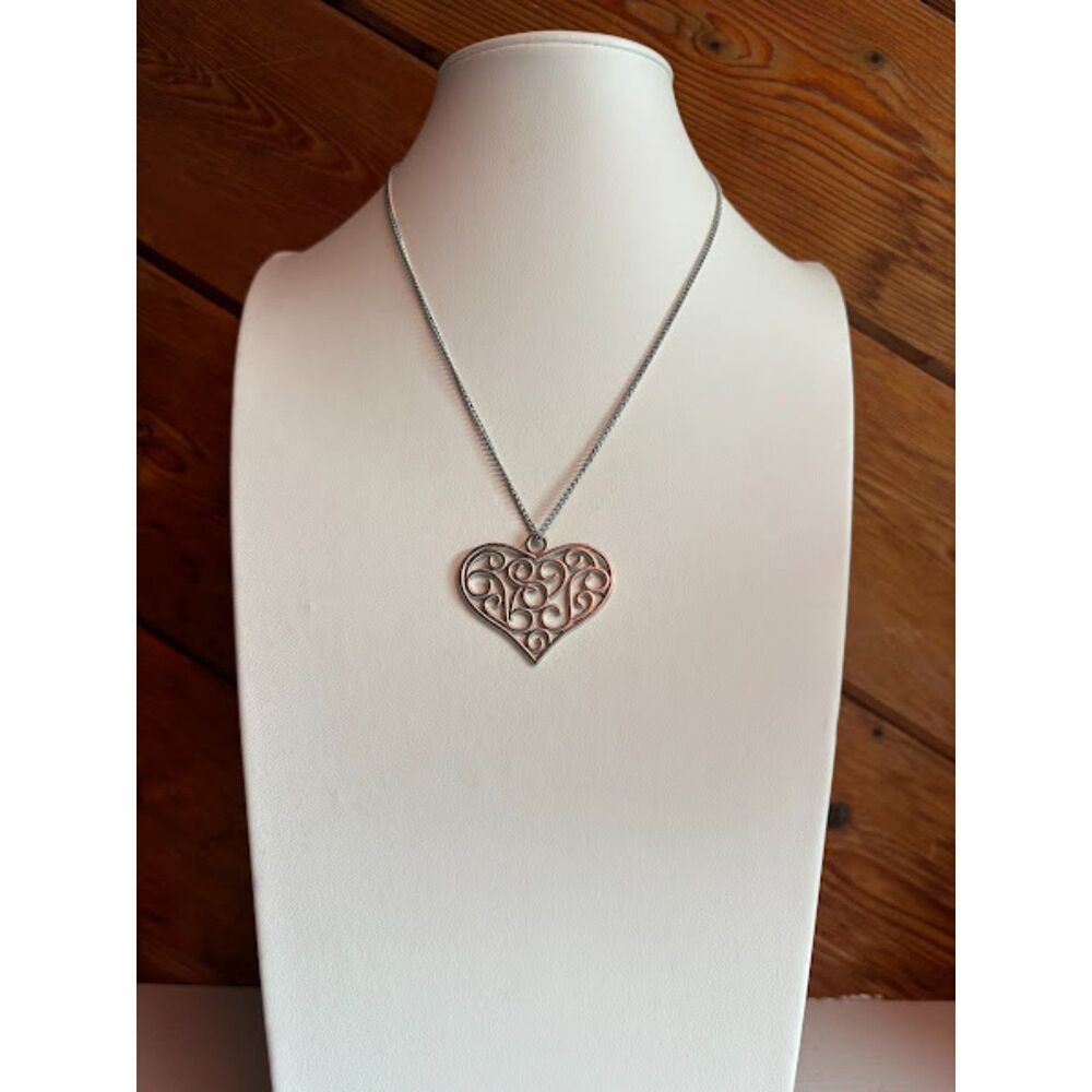 Intricate Silver Filigree Heart Pendant Chain Necklace